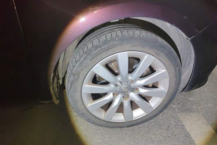 Used Audi A1 2012 1.4 TFSI Ego Right Front Wheel Hub