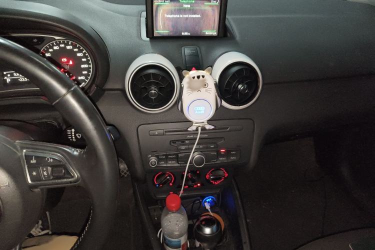 Used Audi A1 2012 1.4 TFSI Ego Audio And AC Panel