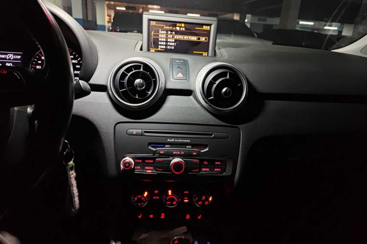 Used Audi A1 2012 1.4 TFSI Ego plus Audio And AC Panel