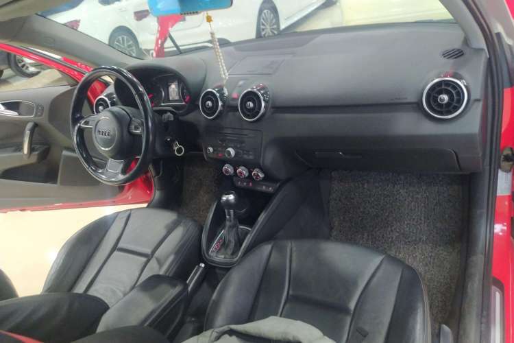 Used Audi A1 2012 1.4 TFSI Ego plus Center Console