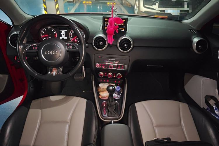 Used Audi A1 2012 1.4 TFSI Ego plus Center Console