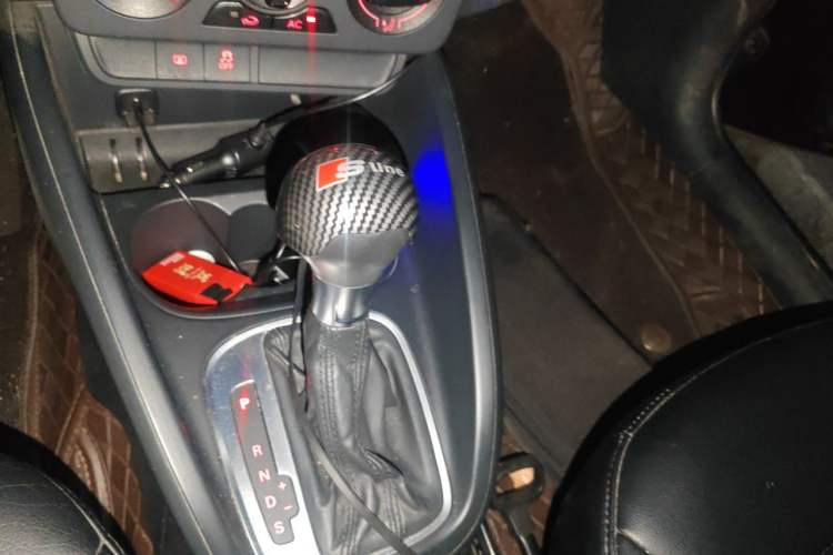 Used Audi A1 2012 1.4 TFSI Urban Gear Lever