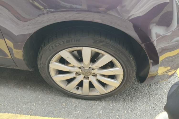 Used Audi A1 2012 1.4 TFSI Urban Right Front Wheel Hub