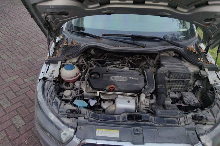 Used Audi A1 2012 1.4 TFSI Urban Engine Bay Right