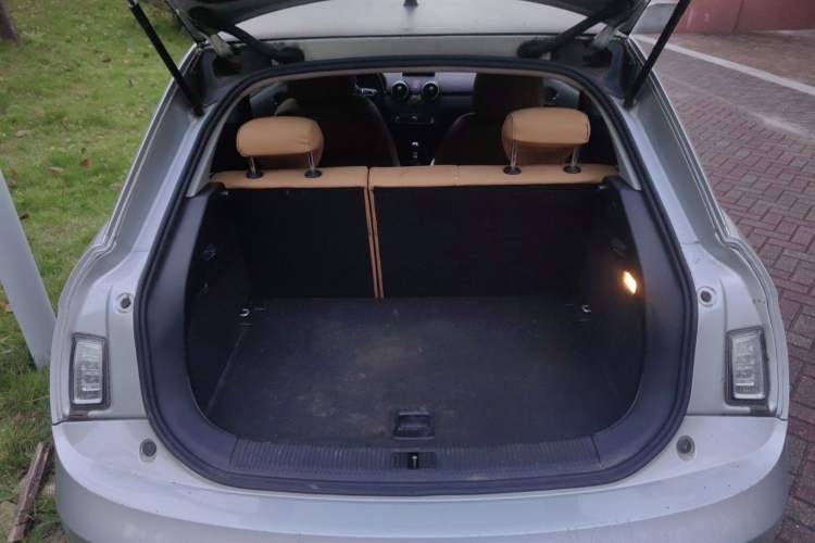 Used Audi A1 2012 1.4 TFSI Urban Trunk