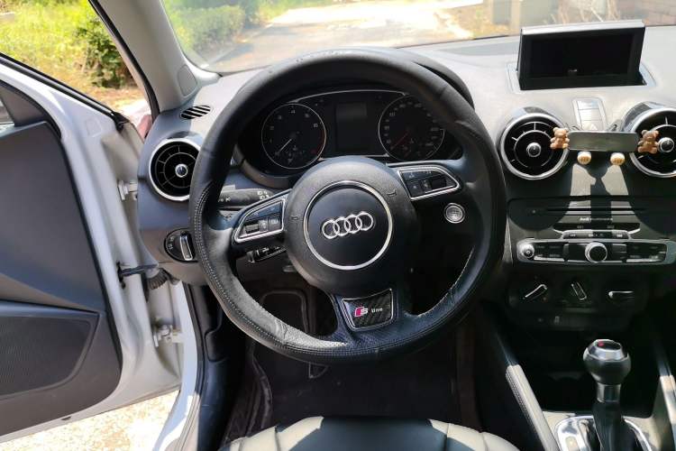 Used Audi A1 2012 1.4 TFSI Ego Steering Wheel
