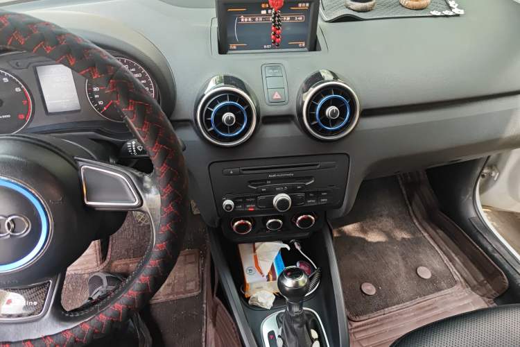 Used Audi A1 2012 1.4 TFSI Urban Audio And AC Panel