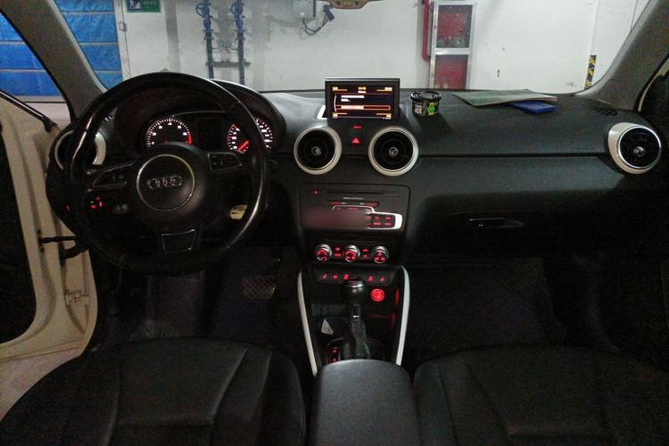 Used Audi A1 2012 1.4 TFSI Ego plus Center Console