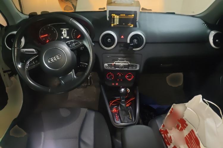Used Audi A1 2012 1.4 TFSI Ego Center Console