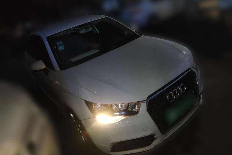 Used Audi A1 2012 1.4 TFSI Urban Front Right 45 Deg