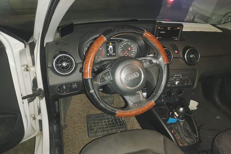Used Audi A1 2012 1.4 TFSI Urban Steering Wheel