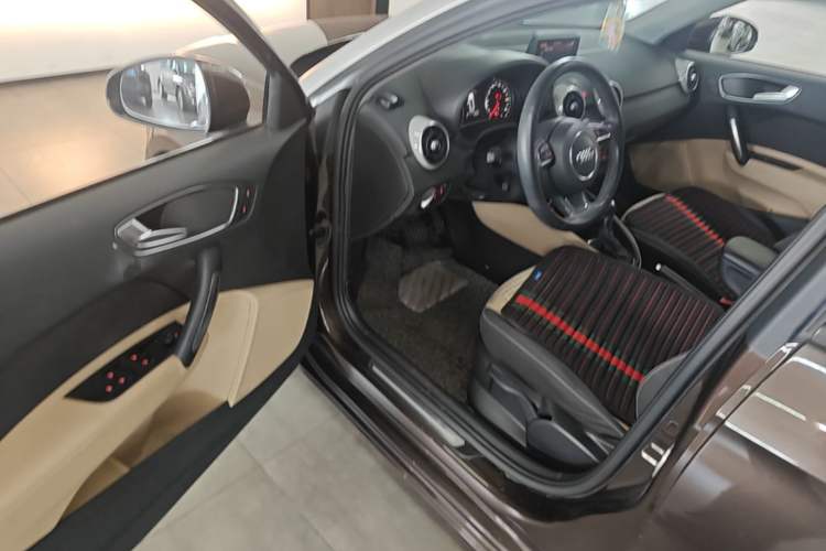 Used Audi A1 2013 30 TFSI Sportback Ego Driver Seat