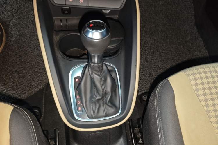 Used Audi A1 2013 30 TFSI Sportback Ego Gear Lever