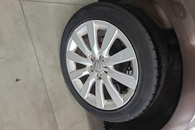 Used Audi A1 2013 30 TFSI Sportback Ego Right Rear Wheel Hub
