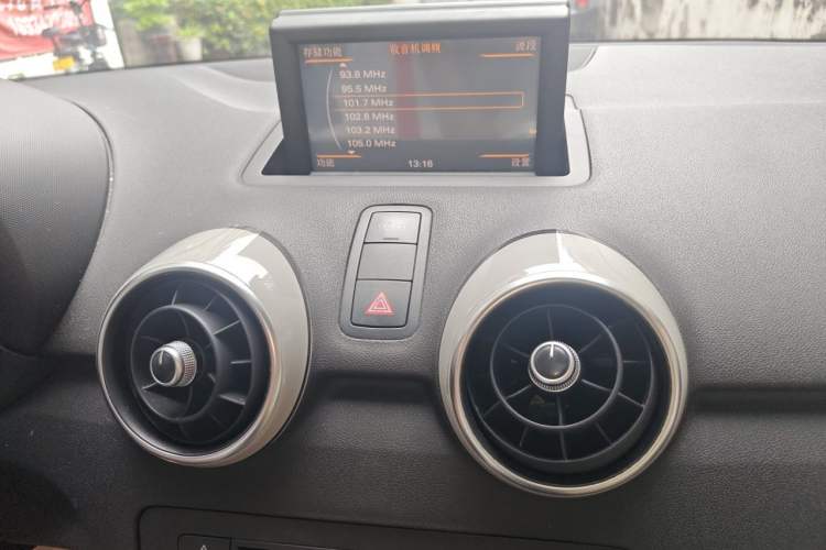 Used Audi A1 2013 30 TFSI Sportback Ego Audio And AC Panel