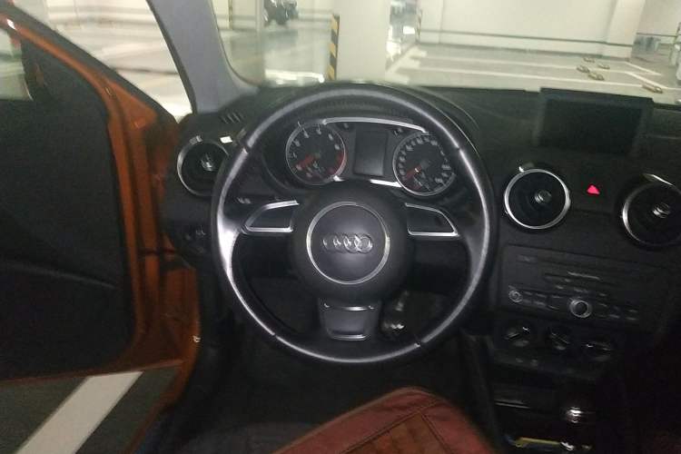 Used Audi A1 2013 30 TFSI Sportback Urban Steering Wheel