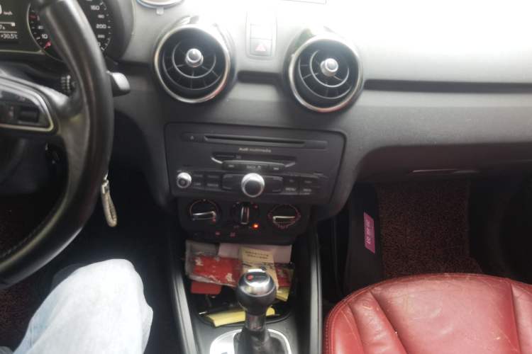 Used Audi A1 2013 30 TFSI Sportback Urban Audio And AC Panel