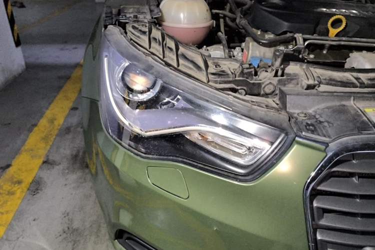 Used Audi A1 2013 30 TFSI Sportback Urban Right Front Headlight