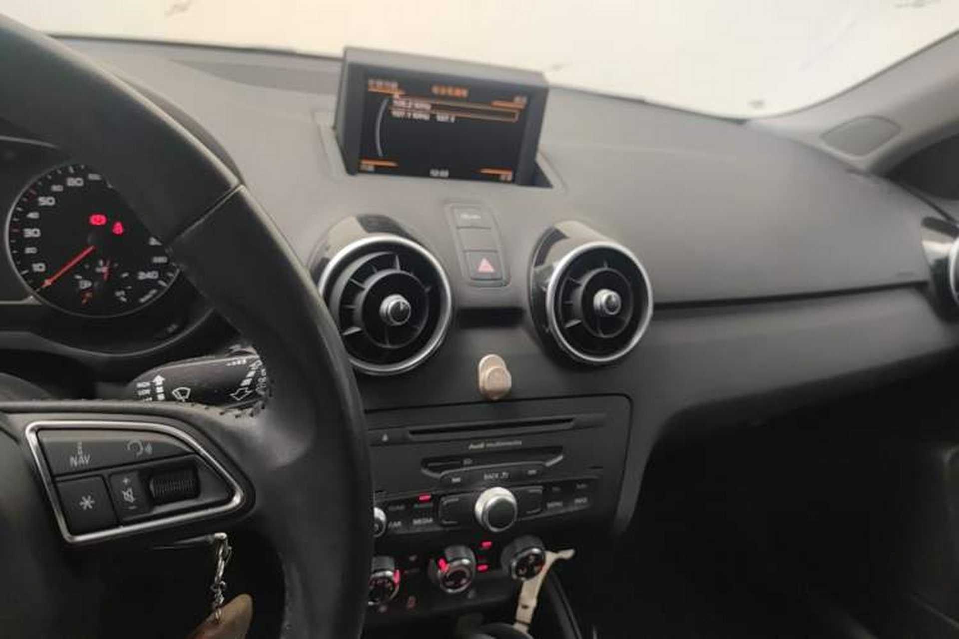 Used Audi A1 2013 30 TFSI Sportback Ego Audio And AC Panel
