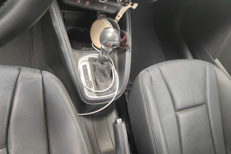 Used Audi A1 2013 30 TFSI Sportback Ego Gear Lever