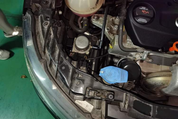 Used Audi A1 2013 30 TFSI Sportback Urban Engine Bay Right