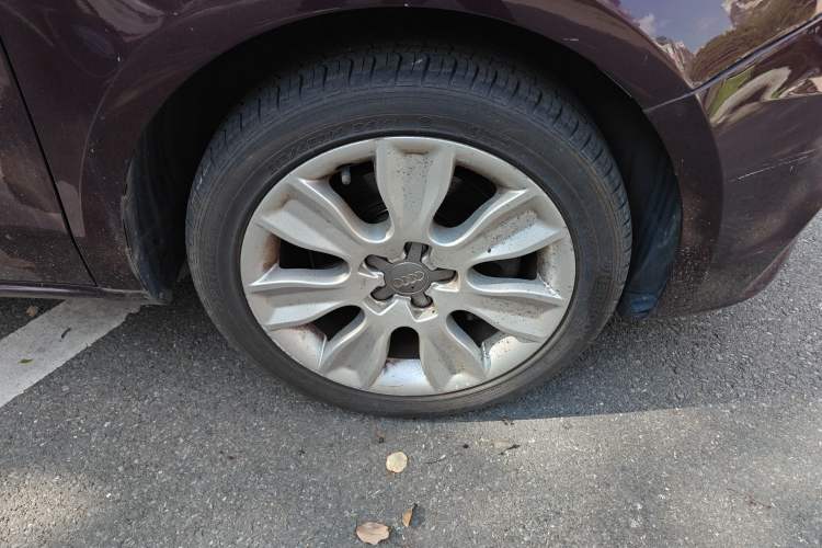 Used Audi A1 2013 30 TFSI Sportback Urban Right Front Wheel Hub