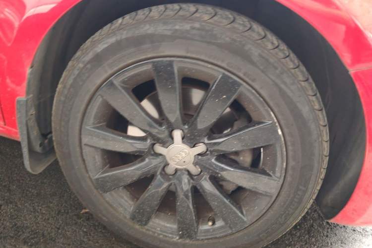 Used Audi A1 2013 30 TFSI Sportback Ego Right Front Wheel Hub
