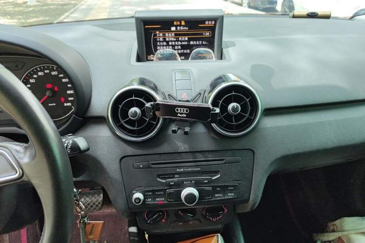 Used Audi A1 2013 30 TFSI Sportback Urban Audio And AC Panel