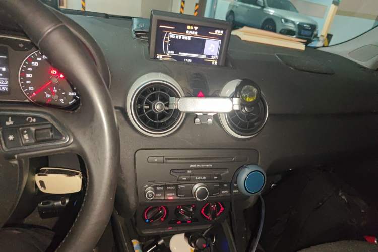 Used Audi A1 2013 30 TFSI Sportback Ego Audio And AC Panel