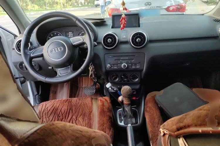 Used Audi A1 2013 30 TFSI Sportback Urban Center Console