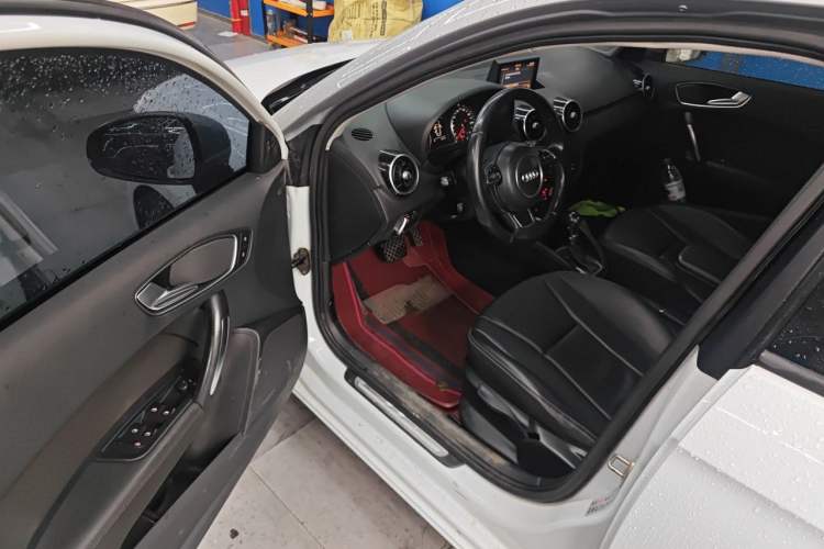 Used Audi A1 2013 30 TFSI Sportback Ego Driver Seat