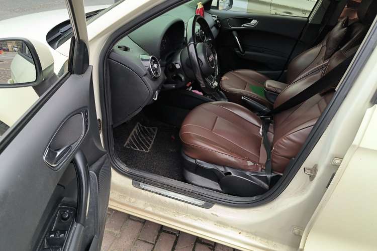 Used Audi A1 2013 30 TFSI Sportback Ego Driver Seat