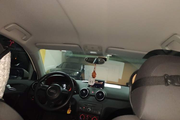 Used Audi A1 2013 30 TFSI Sportback Urban Headliner
