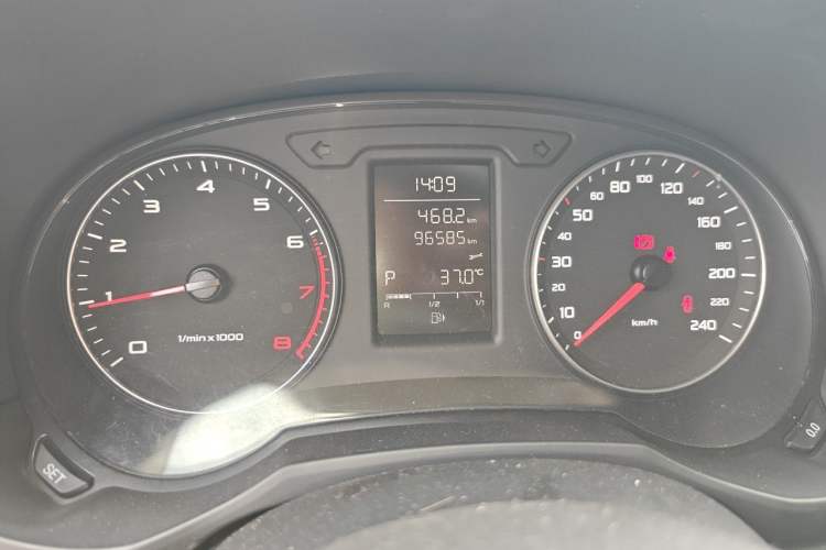 Used Audi A1 2013 30 TFSI Sportback Urban Instrument Cluster