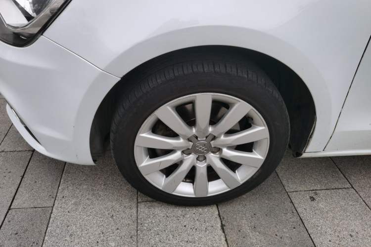 Used Audi A1 2013 30 TFSI Sportback Ego plus Left Front Wheel Hub