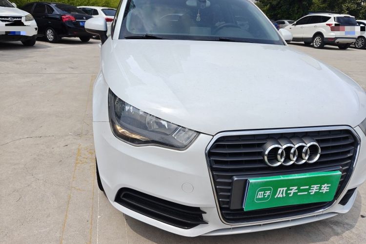 Used Audi A1 2013 30 TFSI Sportback Urban Right Front Headlight