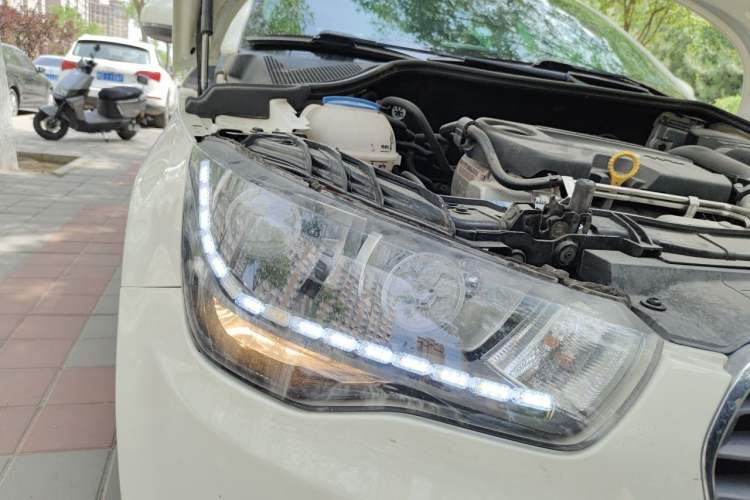Used Audi A1 2013 30 TFSI Sportback Urban Right Front Headlight
