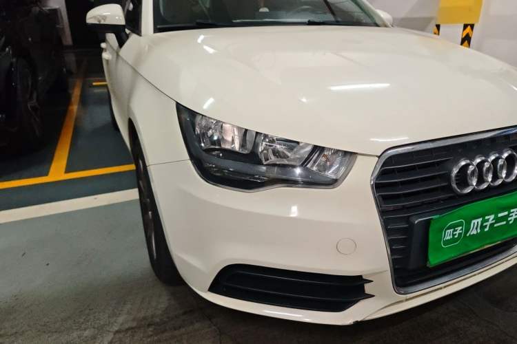 Used Audi A1 2013 30 TFSI Sportback Urban Right Front Headlight