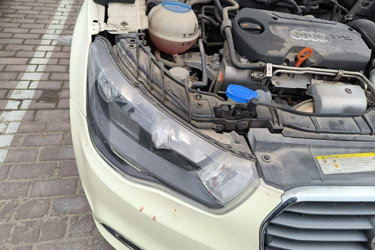 Used Audi A1 2013 30 TFSI Sportback Ego Right Front Headlight