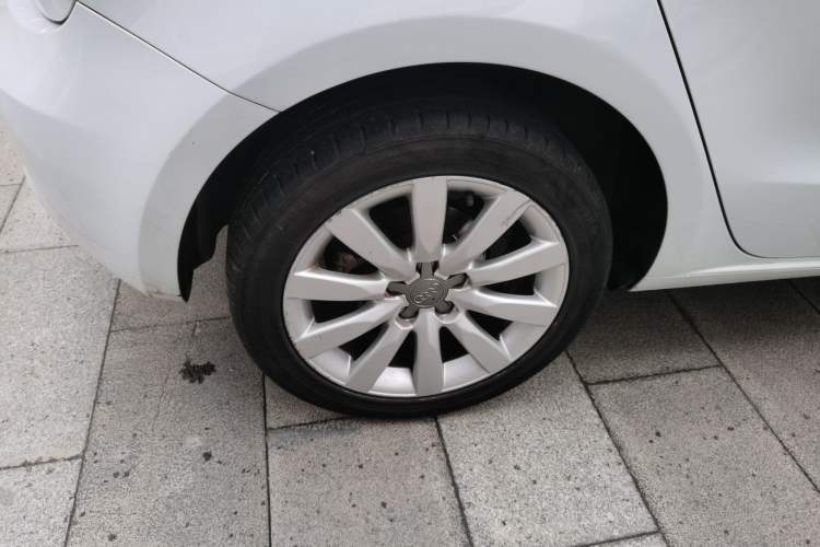 Used Audi A1 2013 30 TFSI Sportback Ego plus Right Rear Wheel Hub