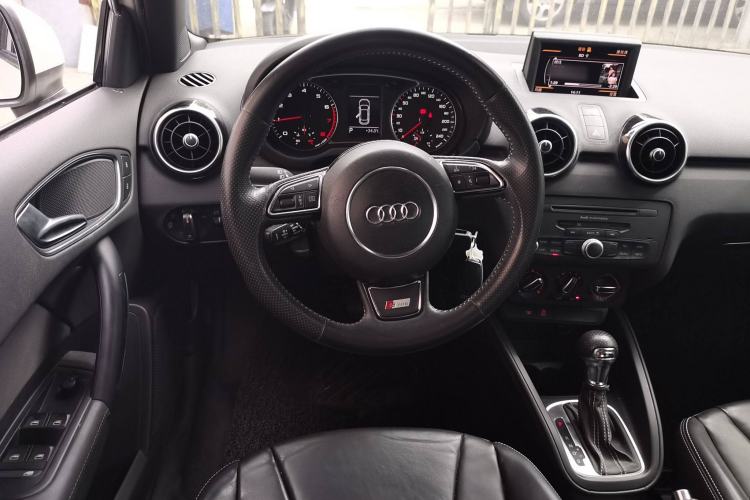 Used Audi A1 2013 30 TFSI Sportback Ego Steering Wheel