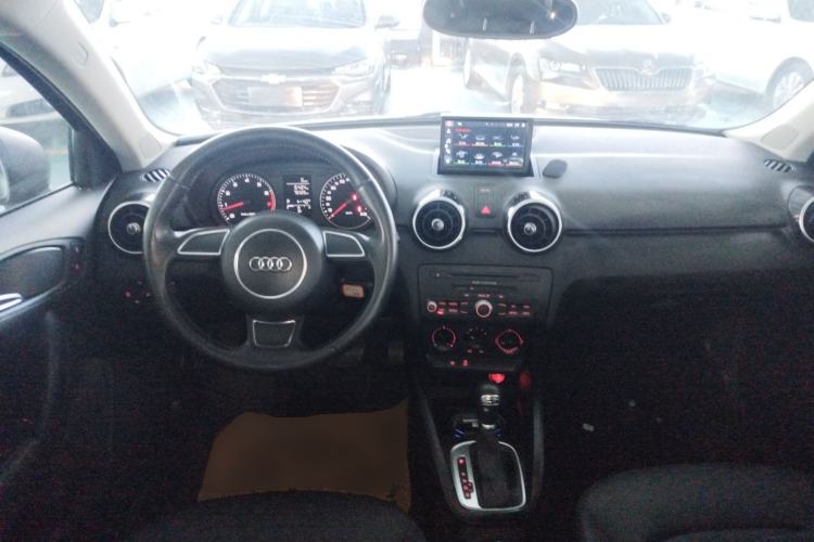 Used Audi A1 2014 30 TFSI Sportback Fashion Model Interior 2