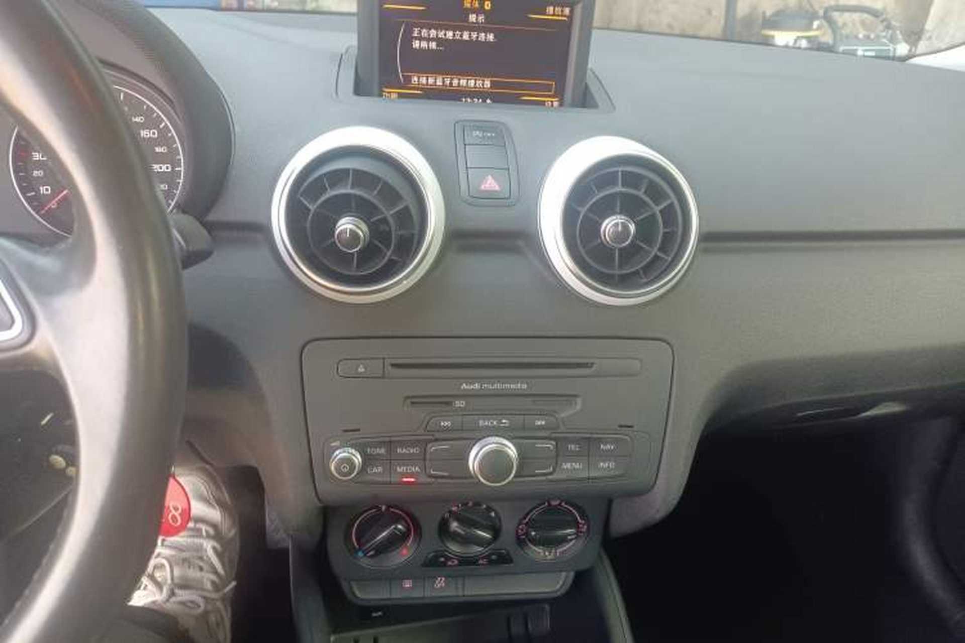 Used Audi A1 2014 30 TFSI Fashion Model Audio And AC Panel