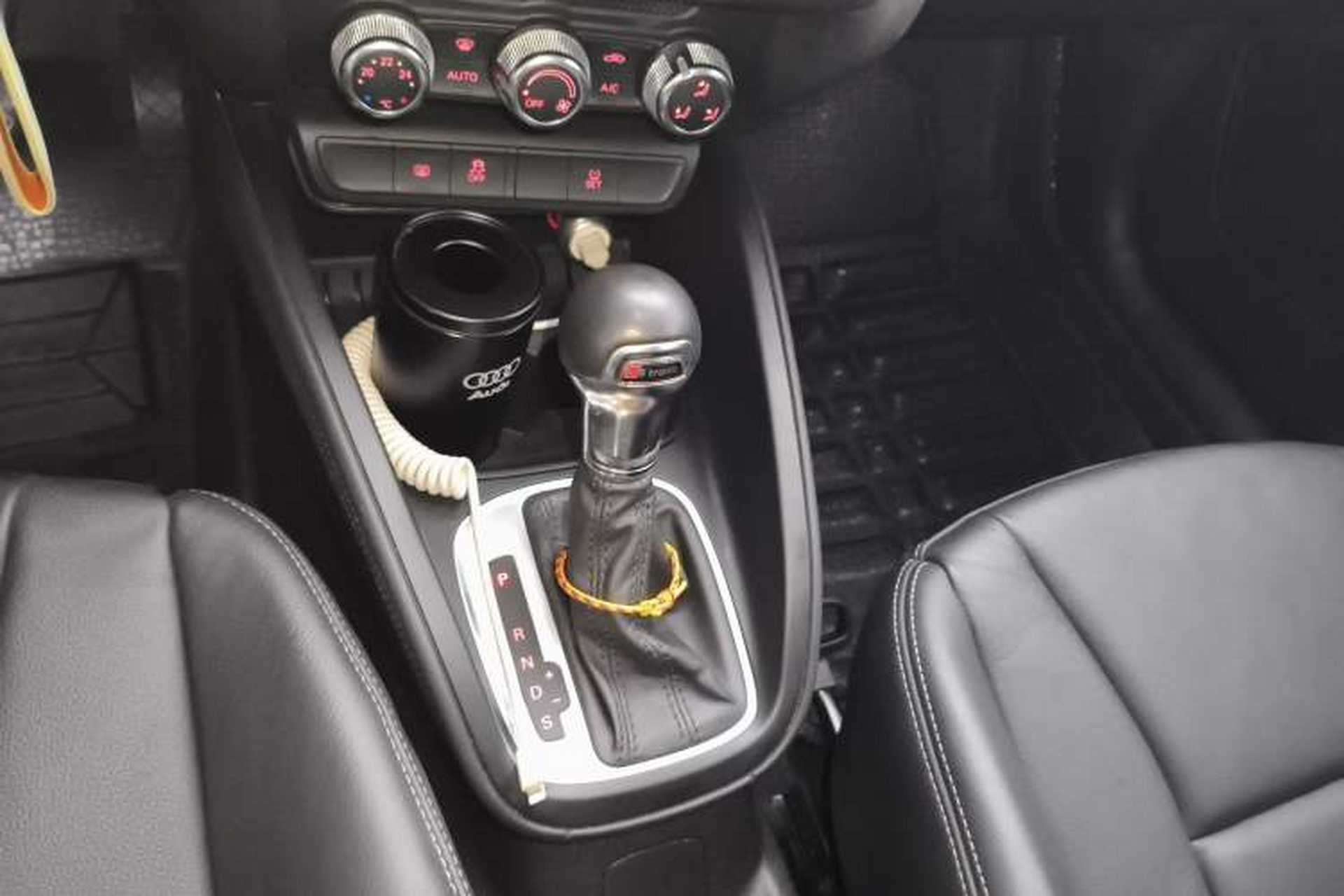 Used Audi A1 2014 30 TFSI Sportback Comfort Model Gear Lever