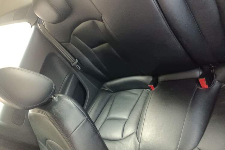 Used Audi A1 2014 30 TFSI Fashion Model Interior 4