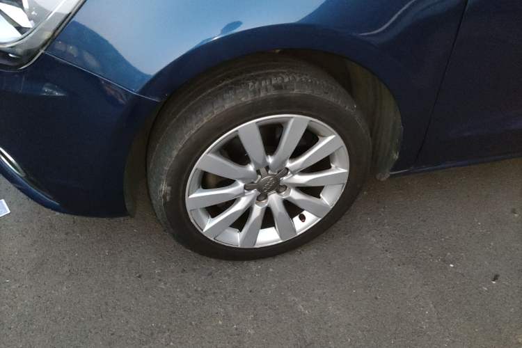 Used Audi A1 2014 30 TFSI Sportback Comfort Model Left Front Wheel Hub