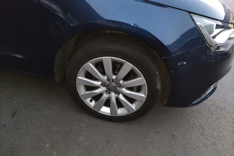 Used Audi A1 2014 30 TFSI Sportback Comfort Model Right Front Wheel Hub