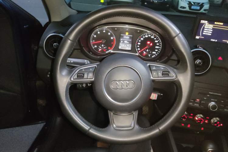 Used Audi A1 2014 30 TFSI Sportback Comfort Model Steering Wheel
