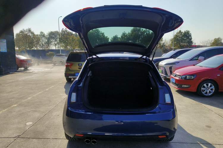 Used Audi A1 2014 30 TFSI Comfort Model Trunk