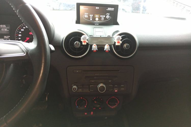 Used Audi A1 2014 30 TFSI Sportback Technology Model Audio And AC Panel